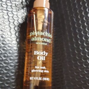 Pistachio Almond Scented Body Oil by